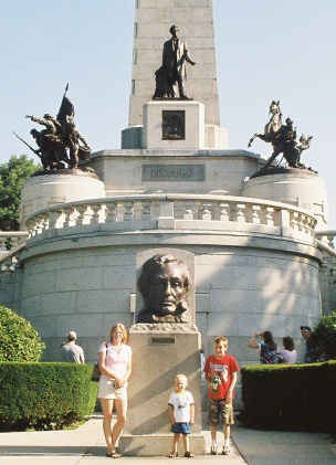 Lincoln Tomb.jpg